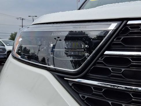Certified 2023 Ford Explorer XLT w/ Equipment Group 202A AWD/4WD image 11