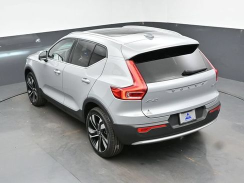 Used 2024 Volvo XC40 B5 Plus w/ Climate Package AWD/4WD image 48