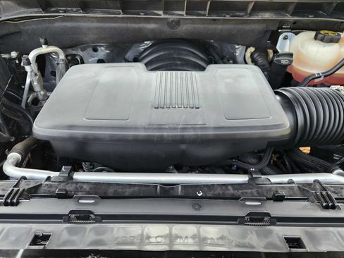 Used 2024 Chevrolet Silverado 1500 LT Trail Boss w/ Convenience Package II AWD/4WD image 30