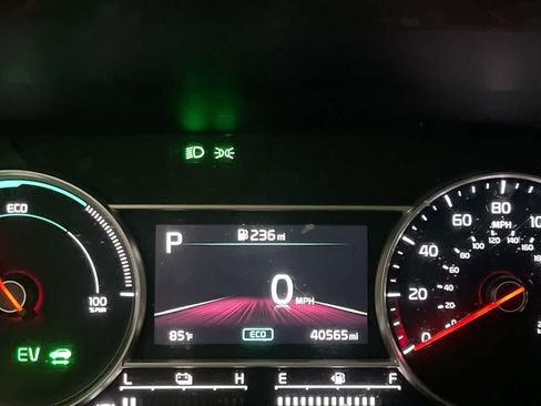 Used 2022 Kia Sorento SX w/ Panoramic Sunroof Package AWD/4WD image 15