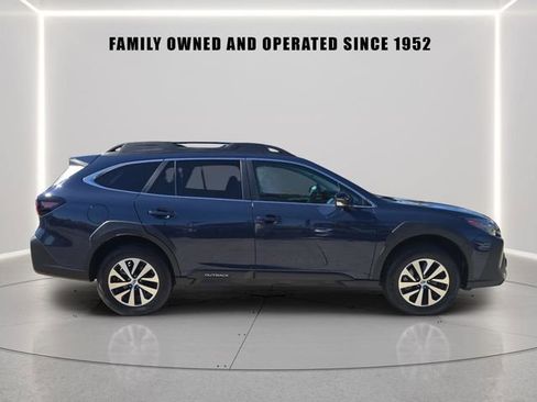Certified 2024 Subaru Outback Premium AWD/4WD image 2
