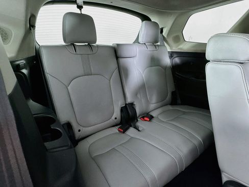 Certified 2024 Honda Pilot Touring image 29