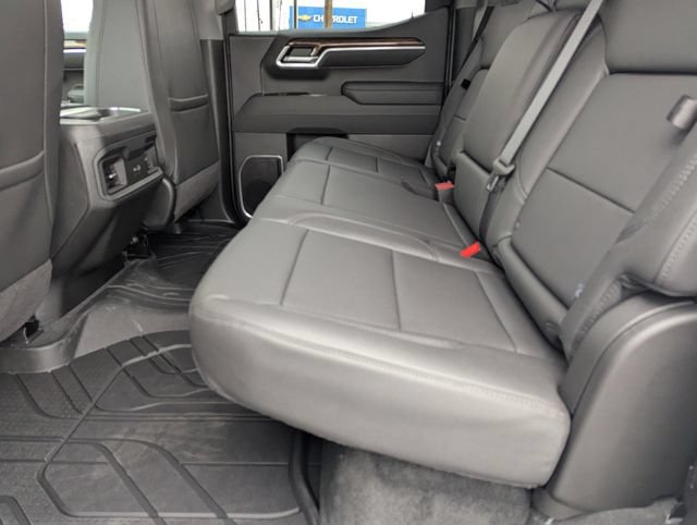 New 2026 Chevrolet Silverado 1500 RST w/ Rally Edition AWD/4WD image 7