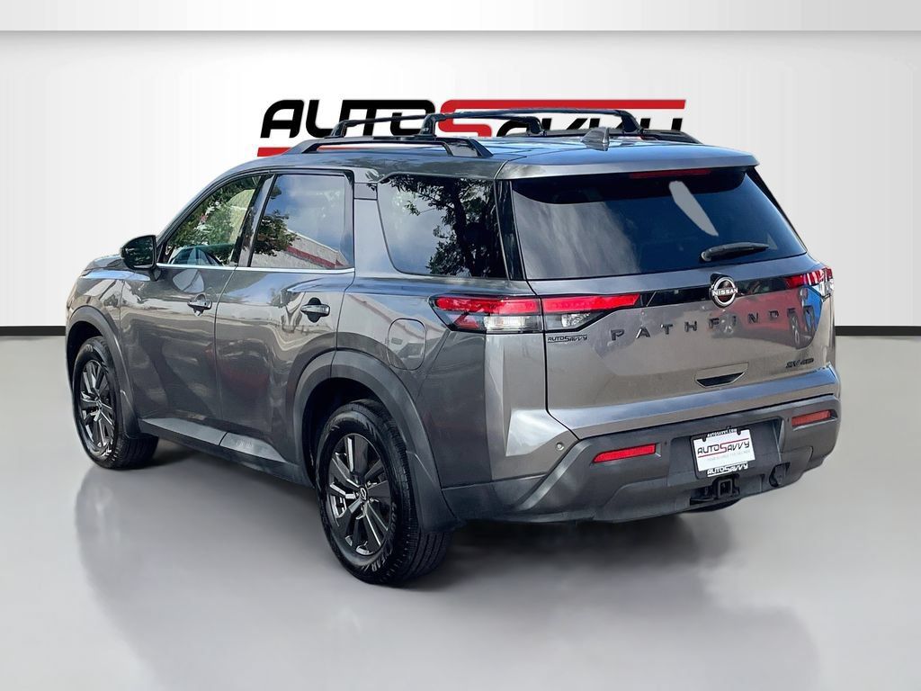 Used 2022 Nissan Pathfinder SV w/ SV Premium Package AWD/4WD image 5