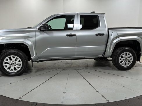 Certified 2024 Toyota Tacoma SR image 8