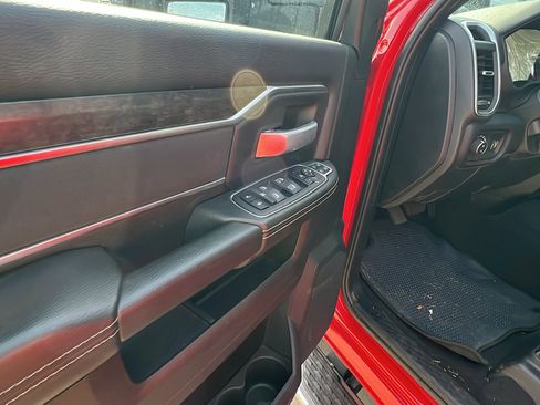 Used 2024 RAM 2500 Big Horn w/ Bed Utility Group image 15