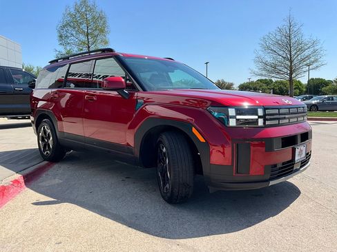 Used 2025 Hyundai Santa Fe SEL image 4