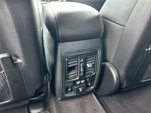 Used 2018 Dodge Durango Citadel w/ Technology Group AWD/4WD image 25