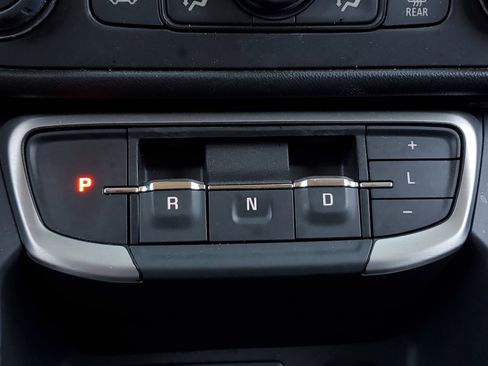 Used 2024 GMC Terrain SLT AWD/4WD image 29