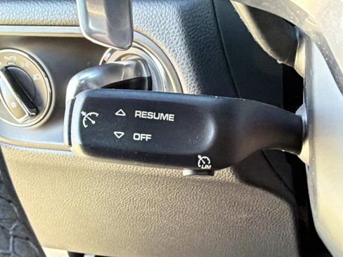 Used 2021 Porsche Macan S image 33