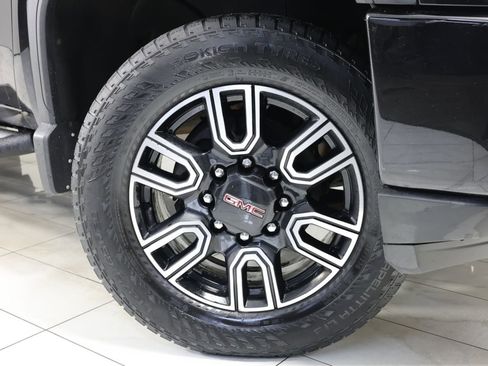 Used 2022 GMC Sierra 2500 AT4 w/ Gooseneck/5TH Wheel Package AWD/4WD image 12