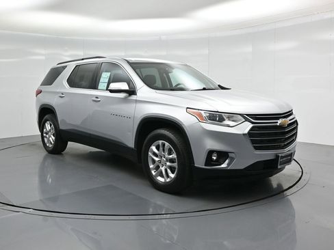 Used 2021 Chevrolet Traverse LT image 59