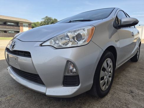 Used 2014 Toyota Prius C Two FWD image 1