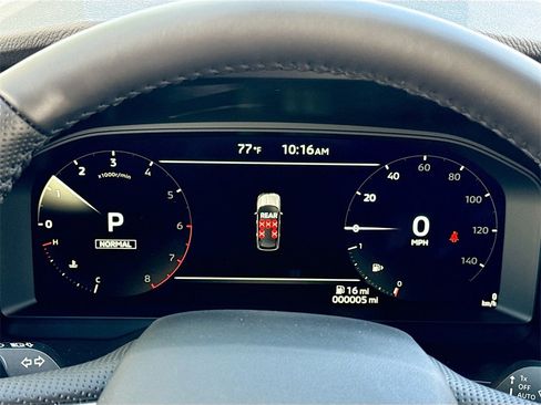 New 2025 Mitsubishi Outlander SE image 12