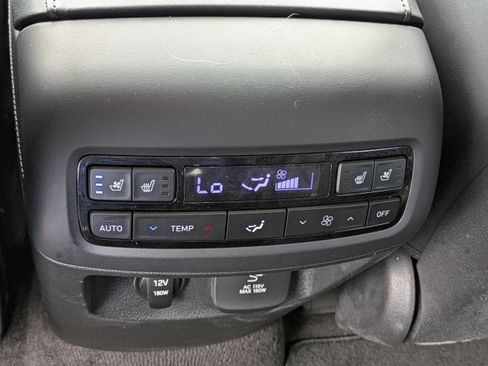 Used 2021 Hyundai Palisade Limited FWD image 19