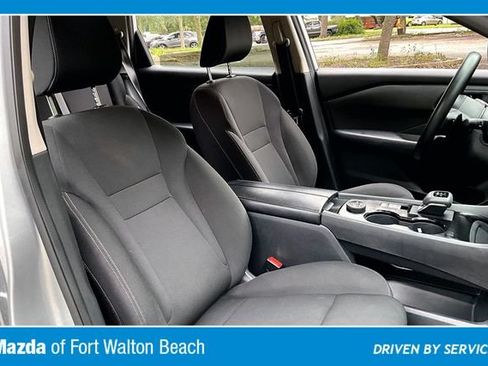 Used 2024 Nissan Rogue S AWD/4WD image 28