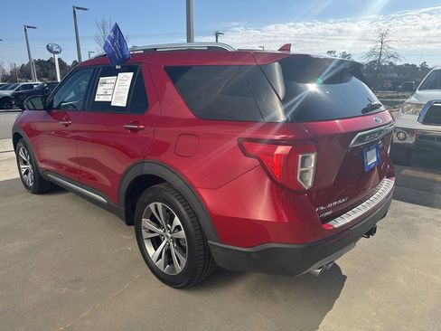 Used 2020 Ford Explorer Platinum w/ Premium Technology Package image 5