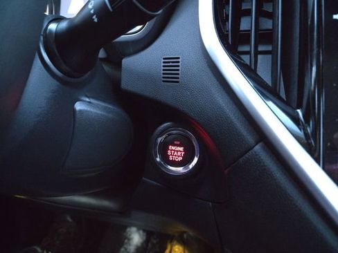 Used 2024 Subaru Ascent Limited w/ Technology Package image 28