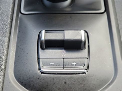 Used 2022 GMC Sierra 1500 AT4 w/ AT4 Preferred Package image 36