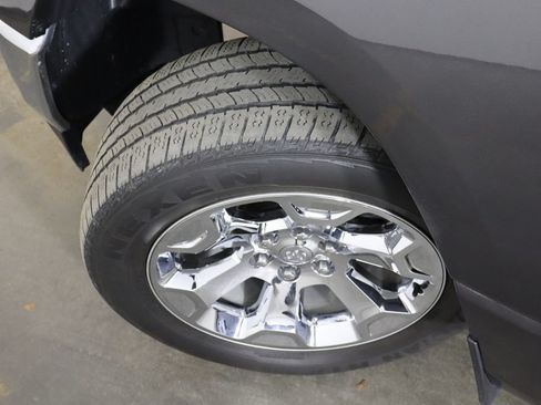 Used 2023 RAM 1500 Big Horn AWD/4WD image 38