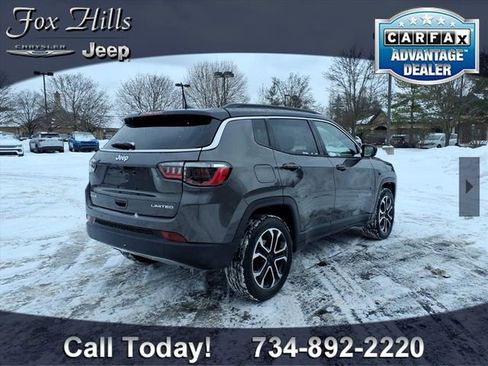 Used 2024 Jeep Compass Limited image 9