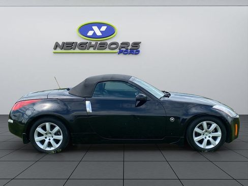 Used 2005 Nissan 350Z Touring RWD image 7