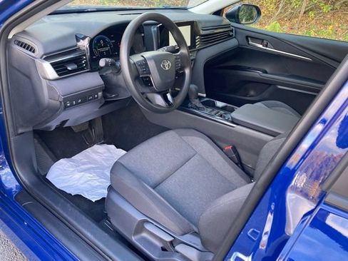 Certified 2025 Toyota Camry LE image 15