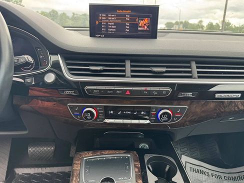 Used 2018 Audi Q7 3.0T Prestige AWD/4WD image 8