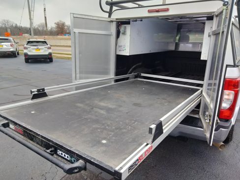 Used 2021 Ford F250 XL w/ Power Equipment Group image 9