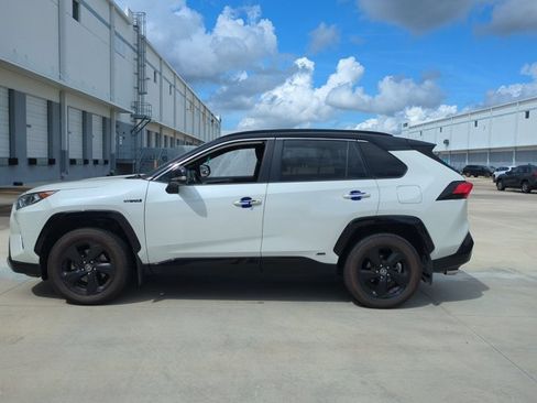 Used 2021 Toyota RAV4 XSE w/ XSE Grade Weather Package AWD/4WD image 8