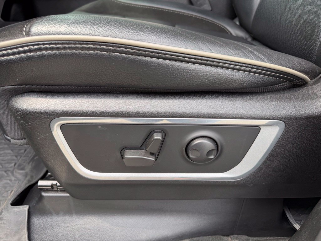 Used 2022 RAM 1500 Laramie AWD/4WD image 15