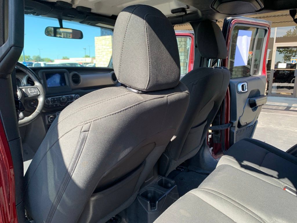Used 2021 Jeep Gladiator Sport AWD/4WD image 28