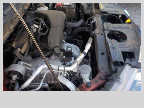 Used 2019 Nissan Rogue SV w/ Premium Package image 14