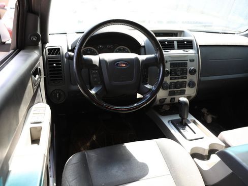 Used 2011 Ford Escape XLT FWD image 15
