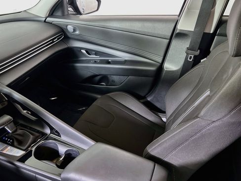 Used 2023 Hyundai Elantra SEL w/ Convenience Package FWD image 23