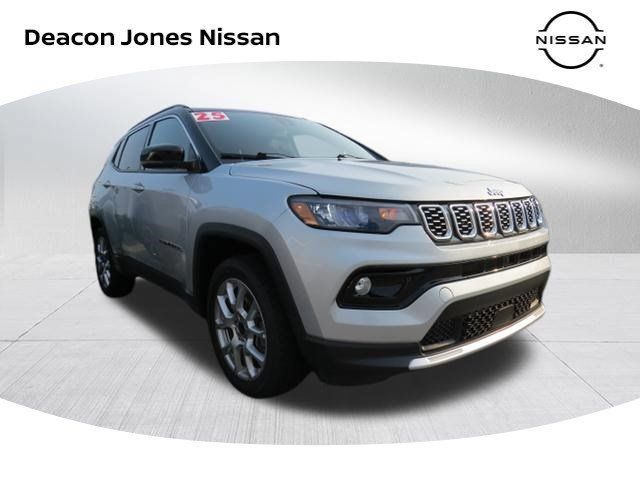 Used 2025 Jeep Compass Limited AWD/4WD image 1