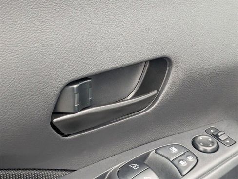 New 2025 Nissan Kicks Play S image 13