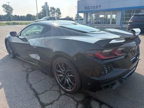 Used 2024 Chevrolet Corvette Stingray Preferred Cpe w/ Z51 Performance Package RWD image 7