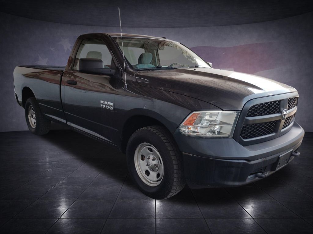 Used 2018 RAM 1500 Express AWD/4WD image 7