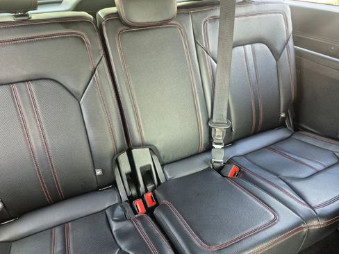Used 2021 Ford Expedition Max Limited AWD/4WD image 24