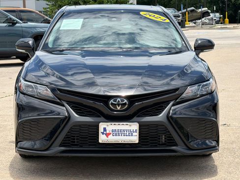 Used 2024 Toyota Camry SE w/ Convenience Package FWD image 6