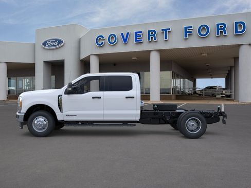 New 2026 Ford F350 XL w/ XL Chrome Package AWD/4WD image 3
