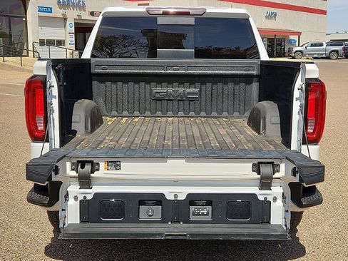 Used 2022 GMC Sierra 1500 SLT image 9