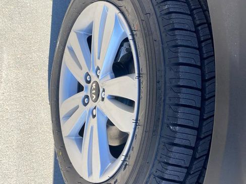 Used 2019 Kia Sportage LX image 10