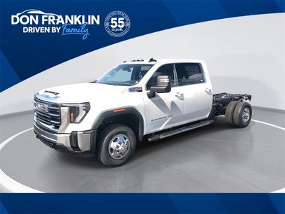 New 2026 GMC Sierra 3500 SLE w/ SLE Convenience Package