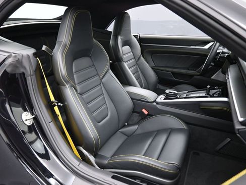 Certified 2024 Porsche 911 Turbo S AWD/4WD image 28