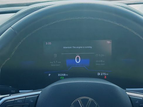 Certified 2022 Volkswagen Atlas SE image 11