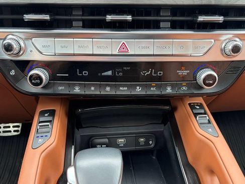 Used 2025 Kia Telluride SX X-Line AWD/4WD image 28