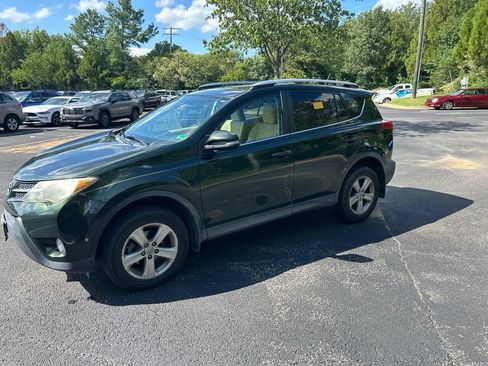 Used 2013 Toyota RAV4 XLE FWD image 1