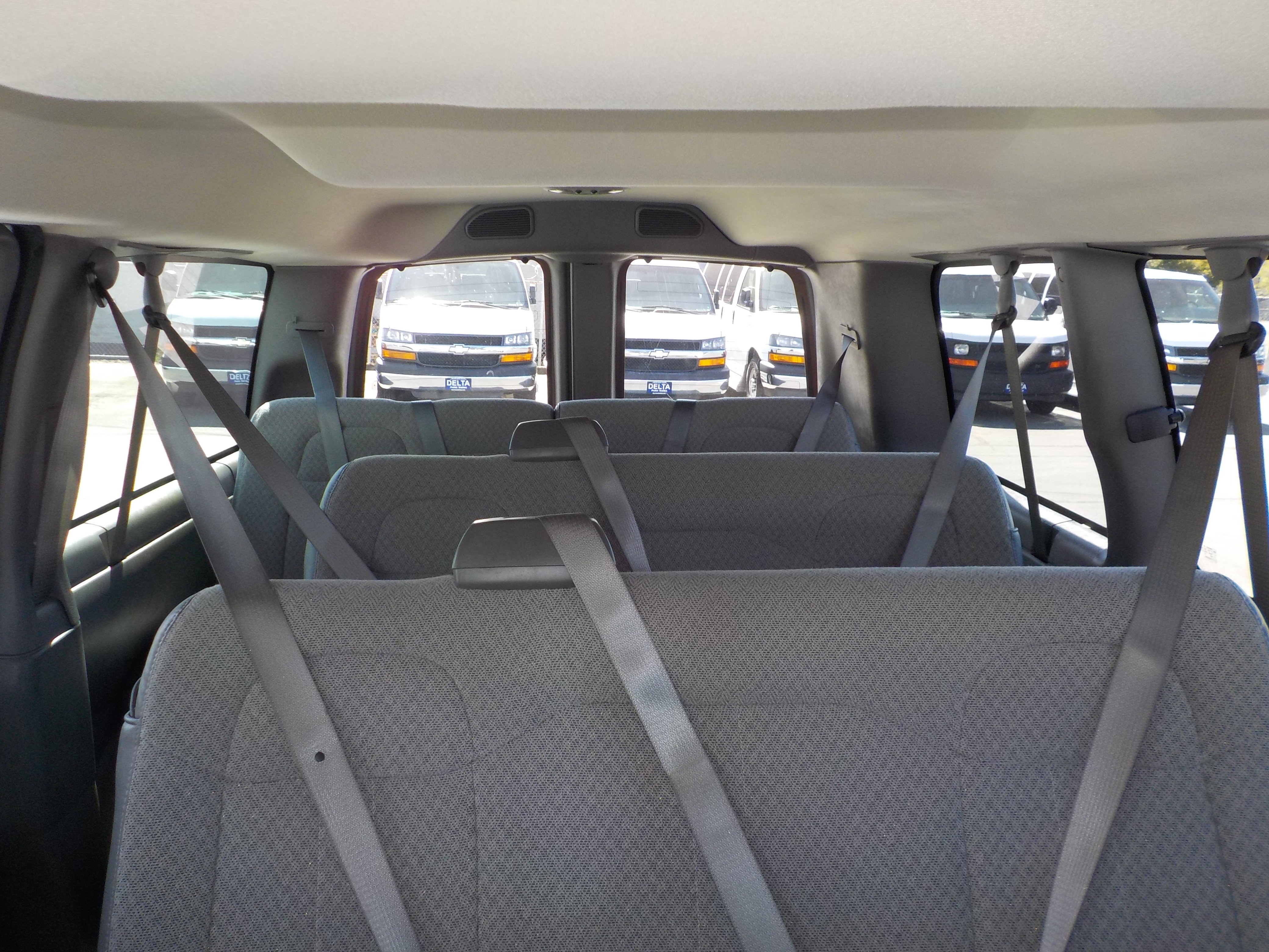 Used 2017 Chevrolet Express 3500 LT w/ LT Preferred Equipment Group RWD image 17